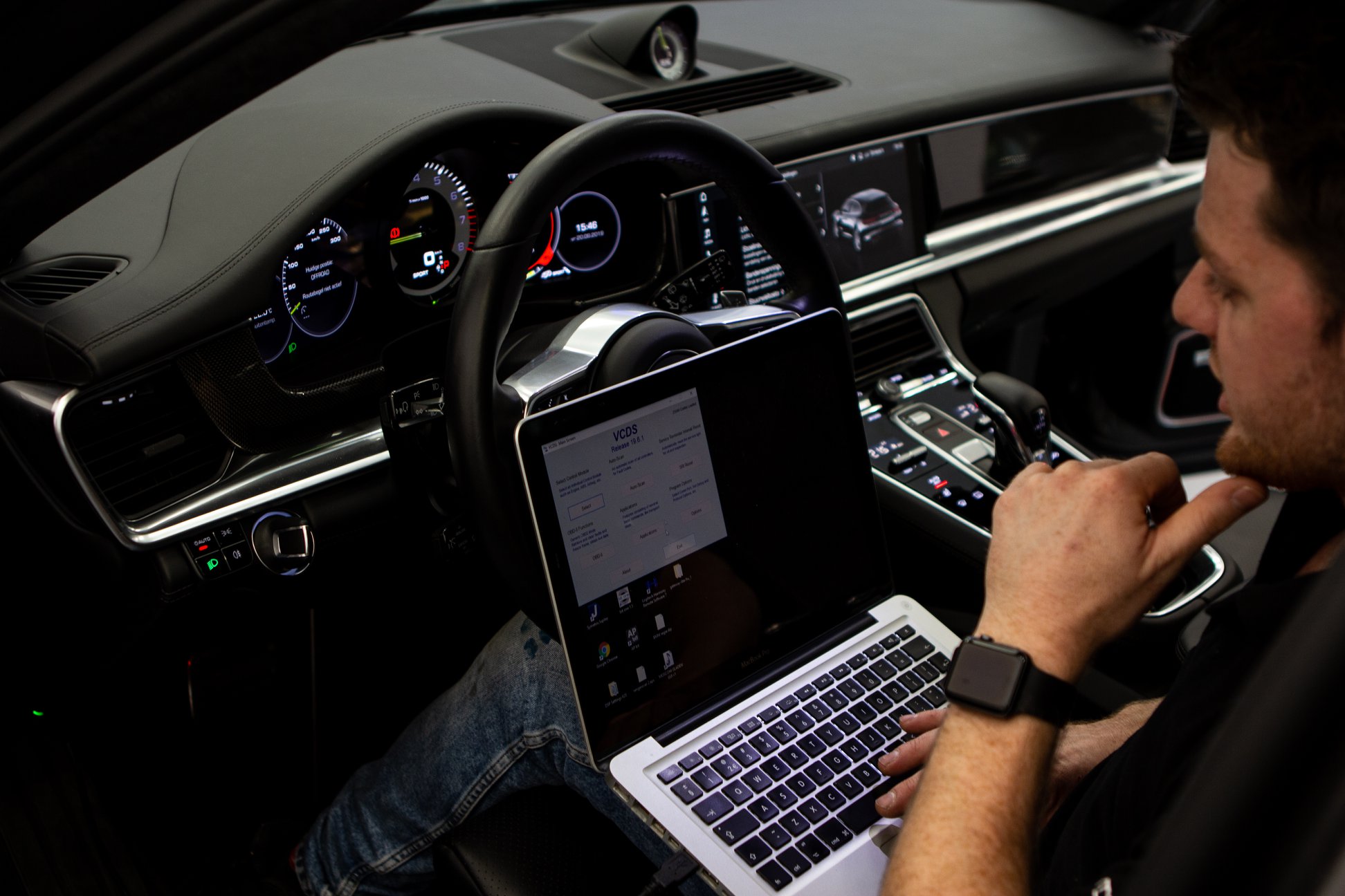 Gray Audio car installation